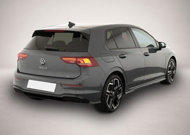 Volkswagen Golf (08/2026, Benzin)