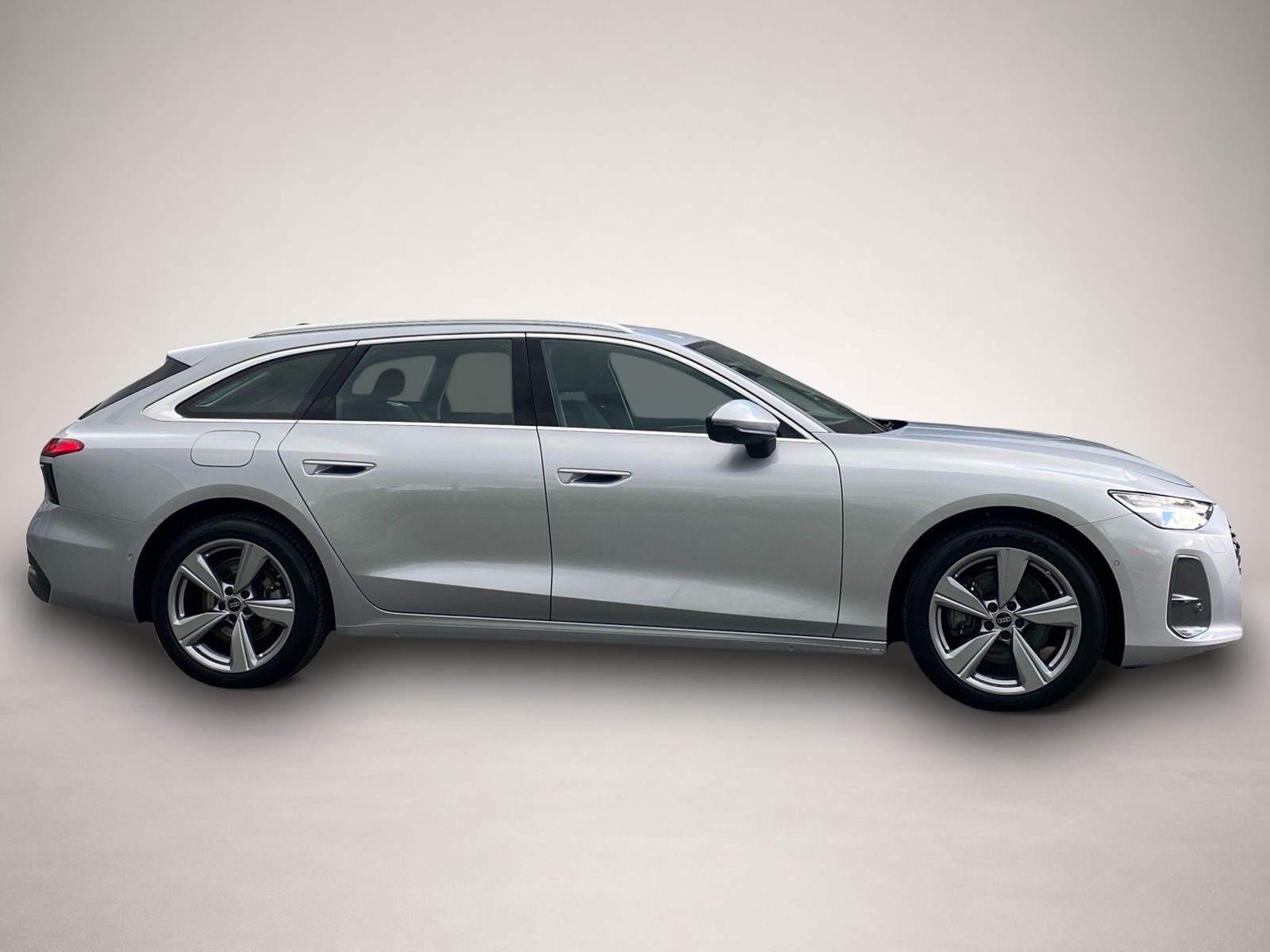 Audi A6 (07/2025, Benzin)