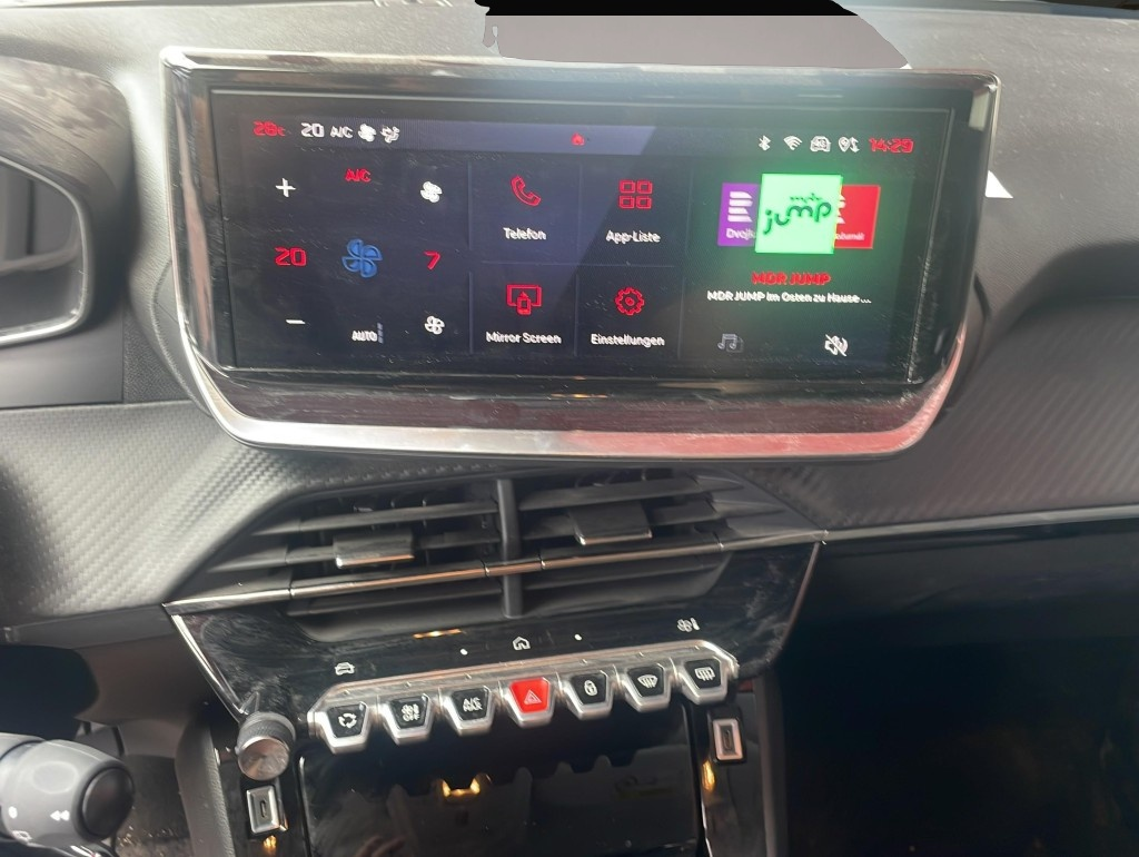 Peugeot 208 (06/2025, Benzin)
