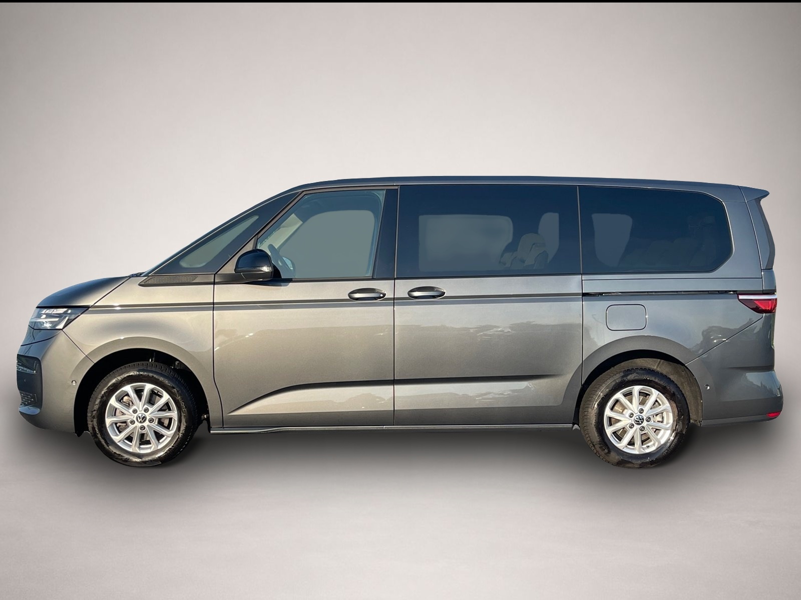 Volkswagen T7 Multivan (12/2025, Diesel)