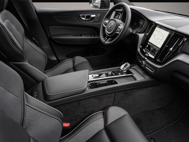 Volvo XC60 (12/2024, Hybrid (Benzin/Elektro))