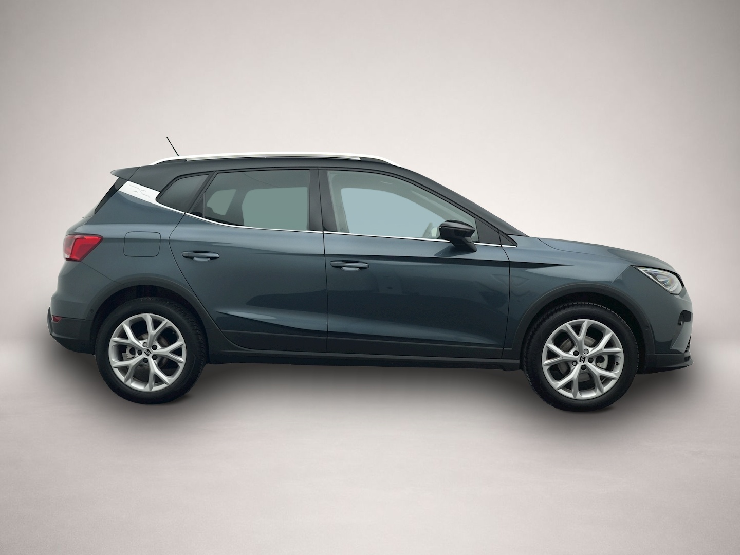 Seat Arona (01/2025, Benzin)