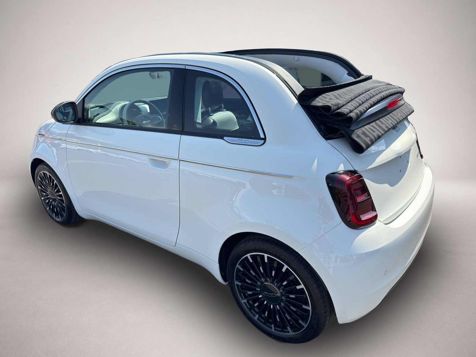 Fiat 500C (07/2026, Benzin)