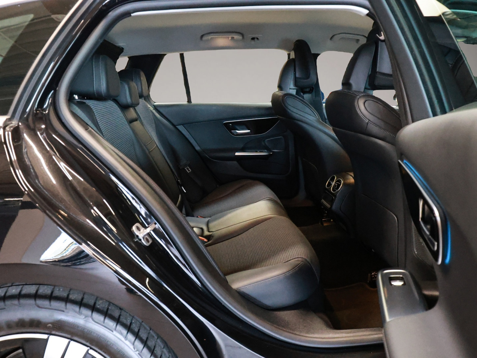 Mercedes-Benz C 200 (12/2023, Diesel)