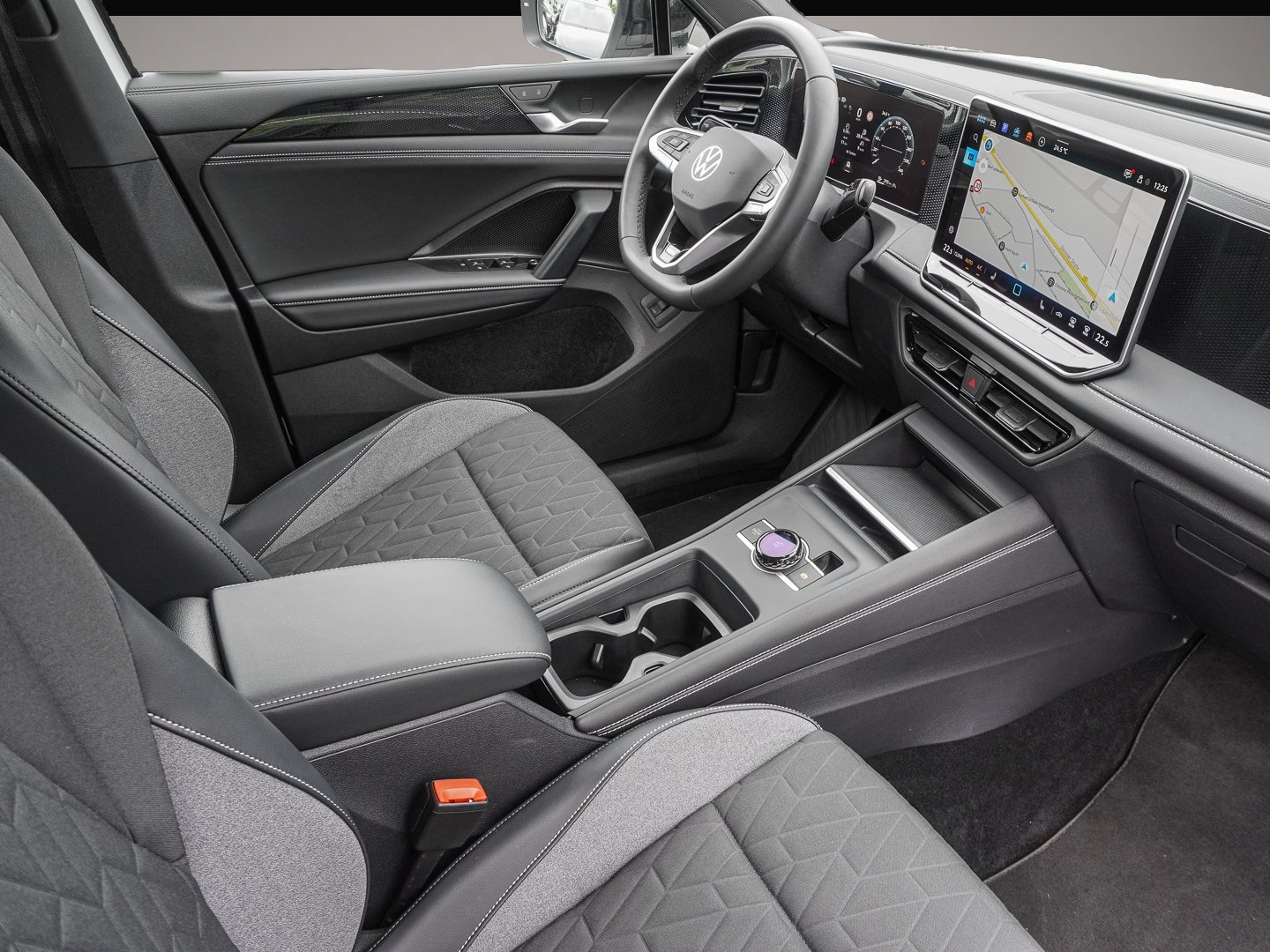 Volkswagen Tiguan (09/2025, Benzin)