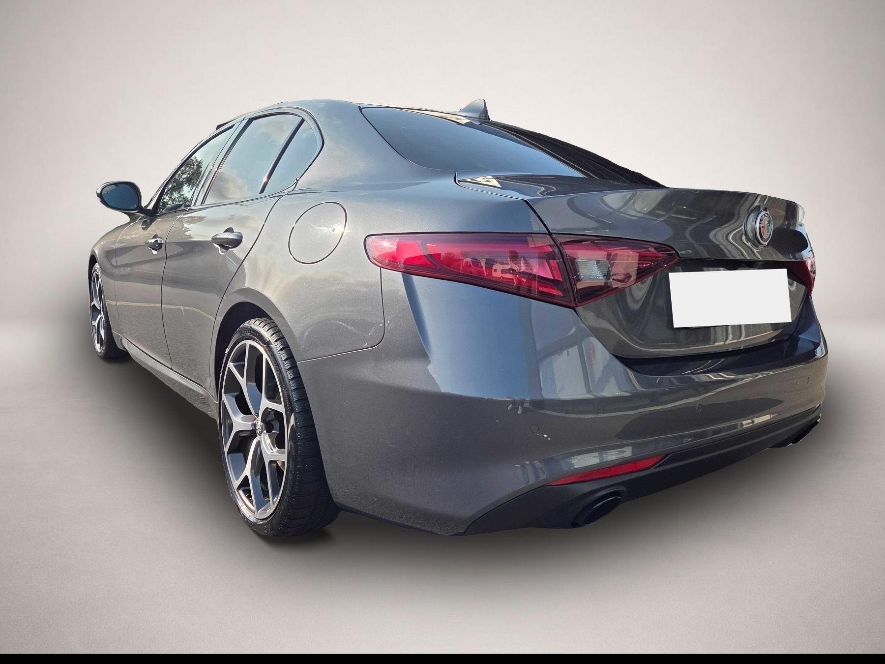 Alfa-Romeo Giulia (06/2021, )