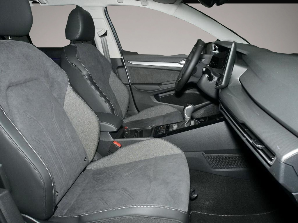 Volkswagen Golf (03/2026, Benzin)