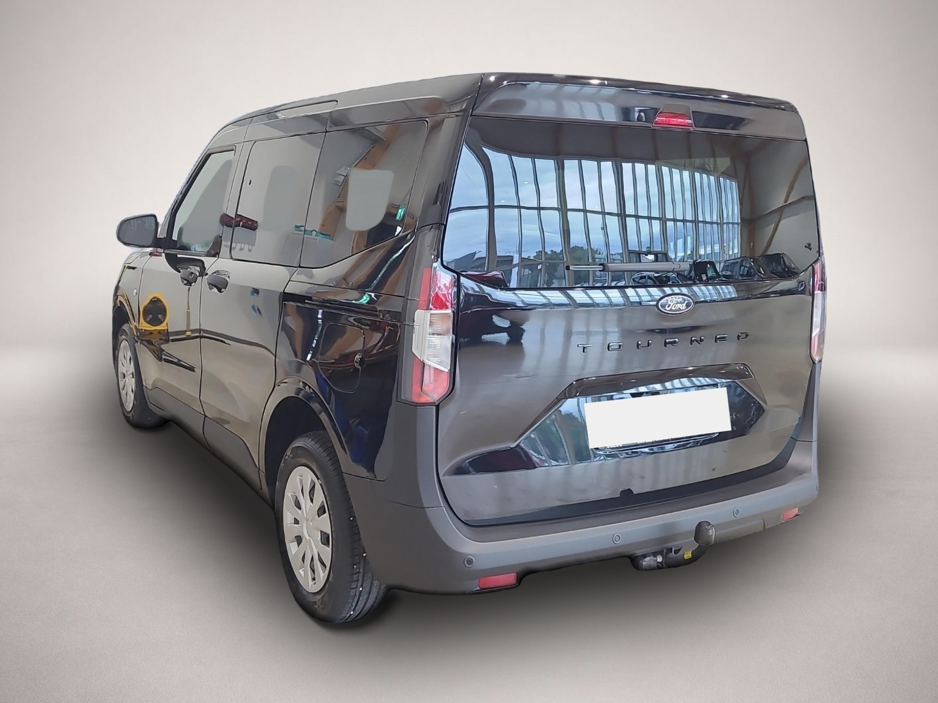 Ford Tourneo Courier (05/2026, Benzin)