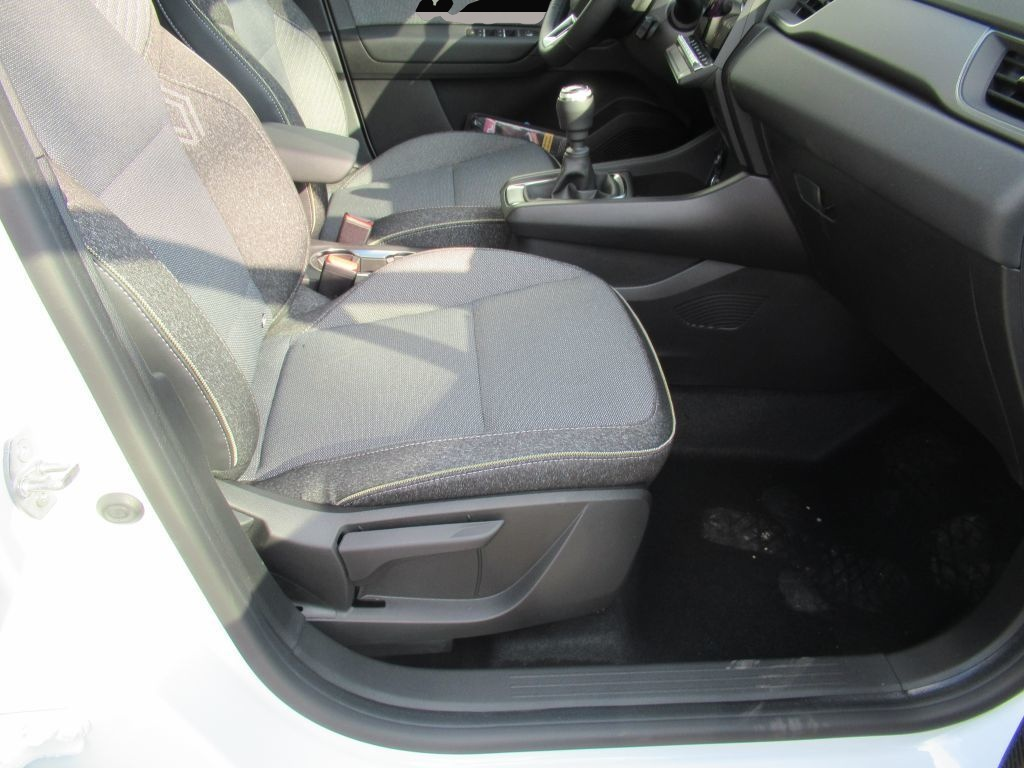 Renault Captur (02/2025, Benzin)