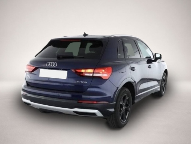 Audi Q3 (09/2025, Benzin)