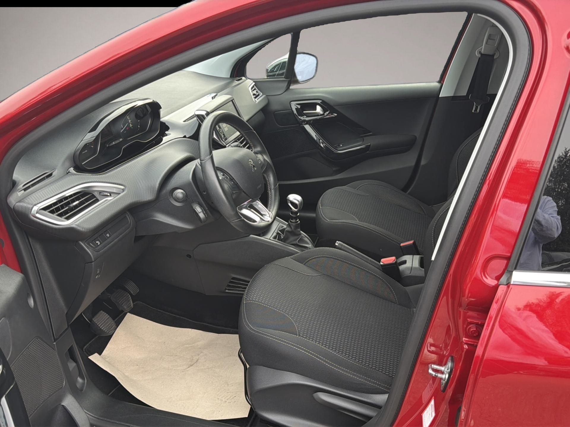 Peugeot 208 (06/2019, Benzin)