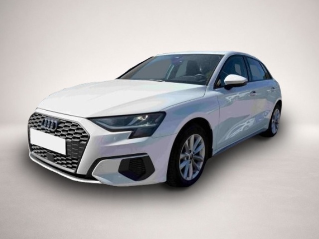 Audi A3 (03/2022, Benzin)