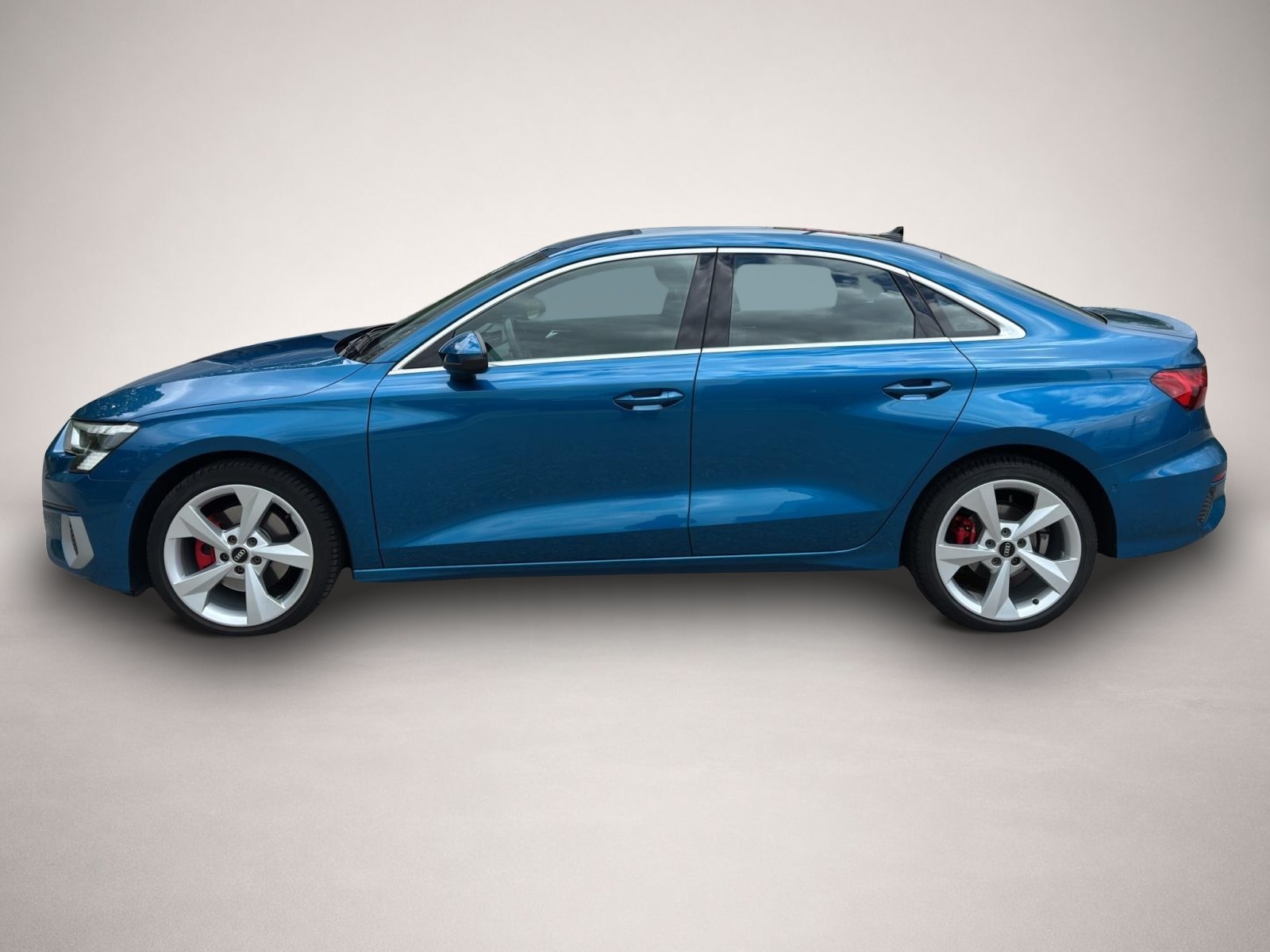 Audi A3 (06/2022, Benzin)