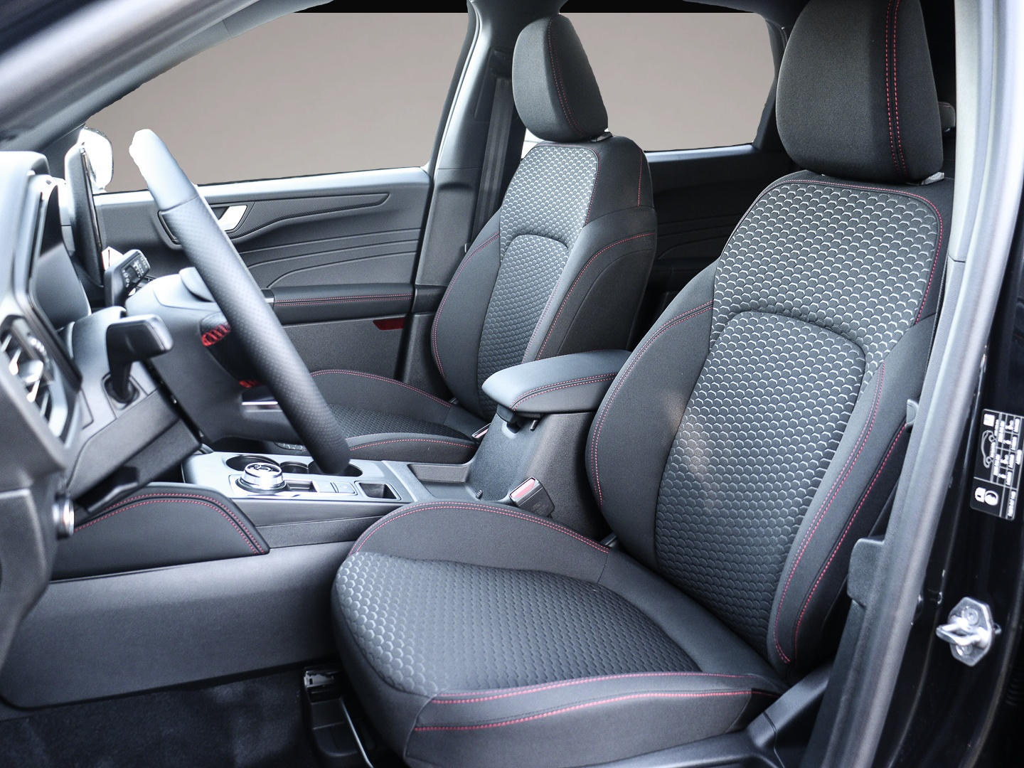 Ford Kuga (06/2026, Hybrid (Benzin/Elektro))