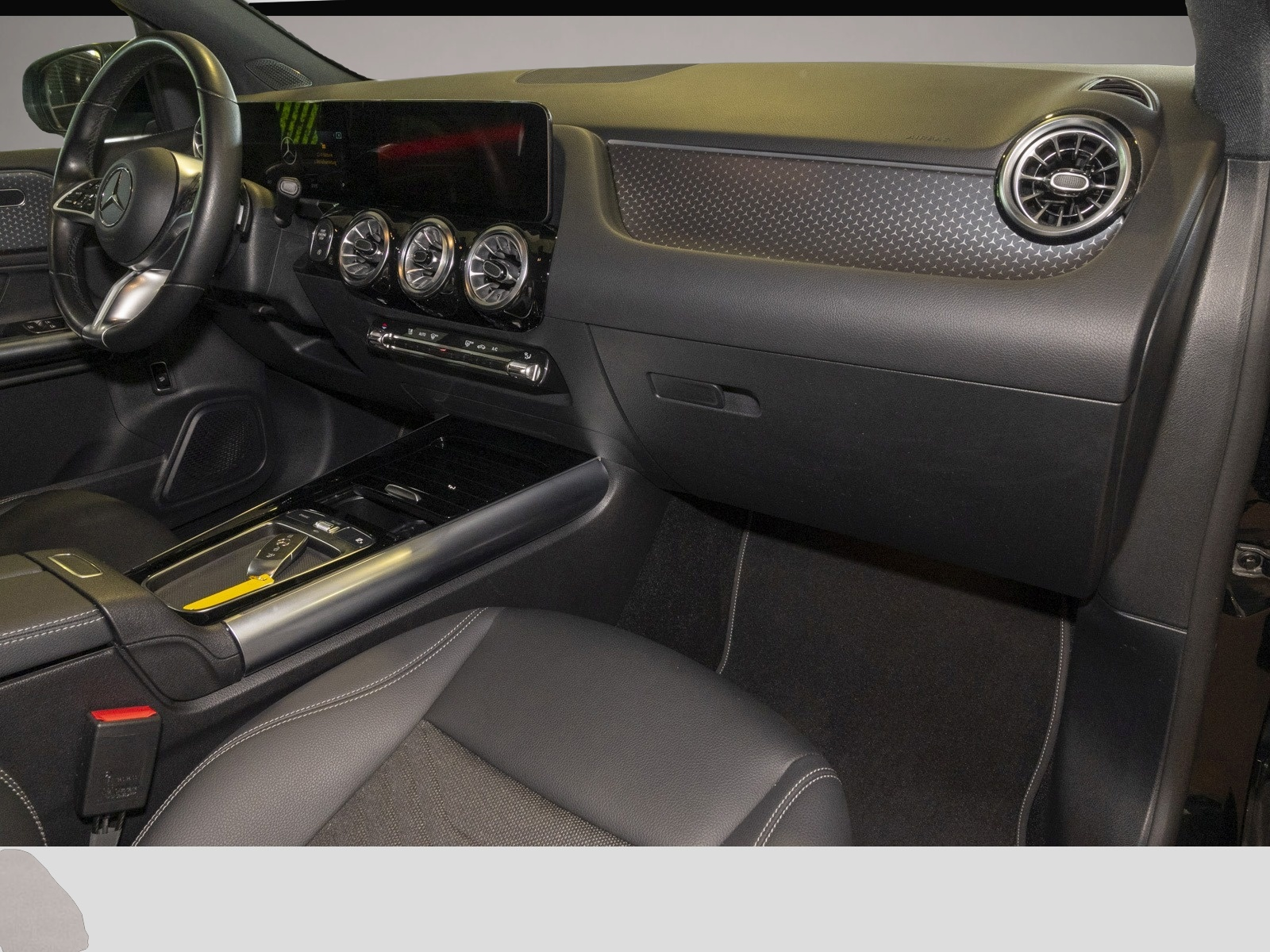 Mercedes-Benz B 200 (09/2023, Diesel)
