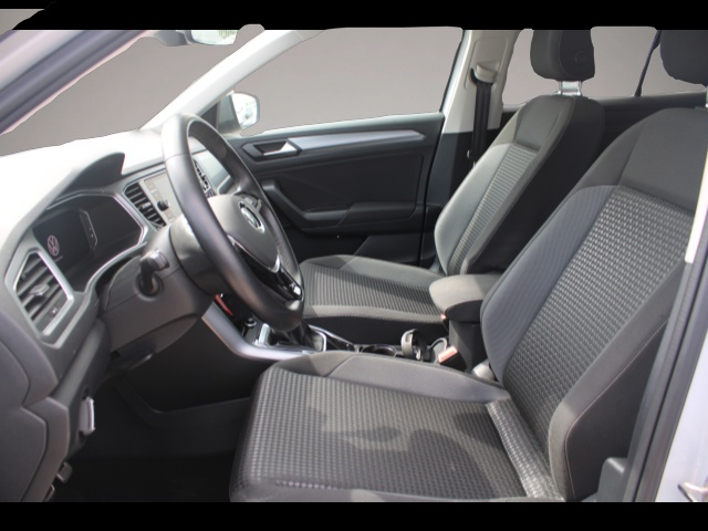 Volkswagen T-Roc (03/2021, )