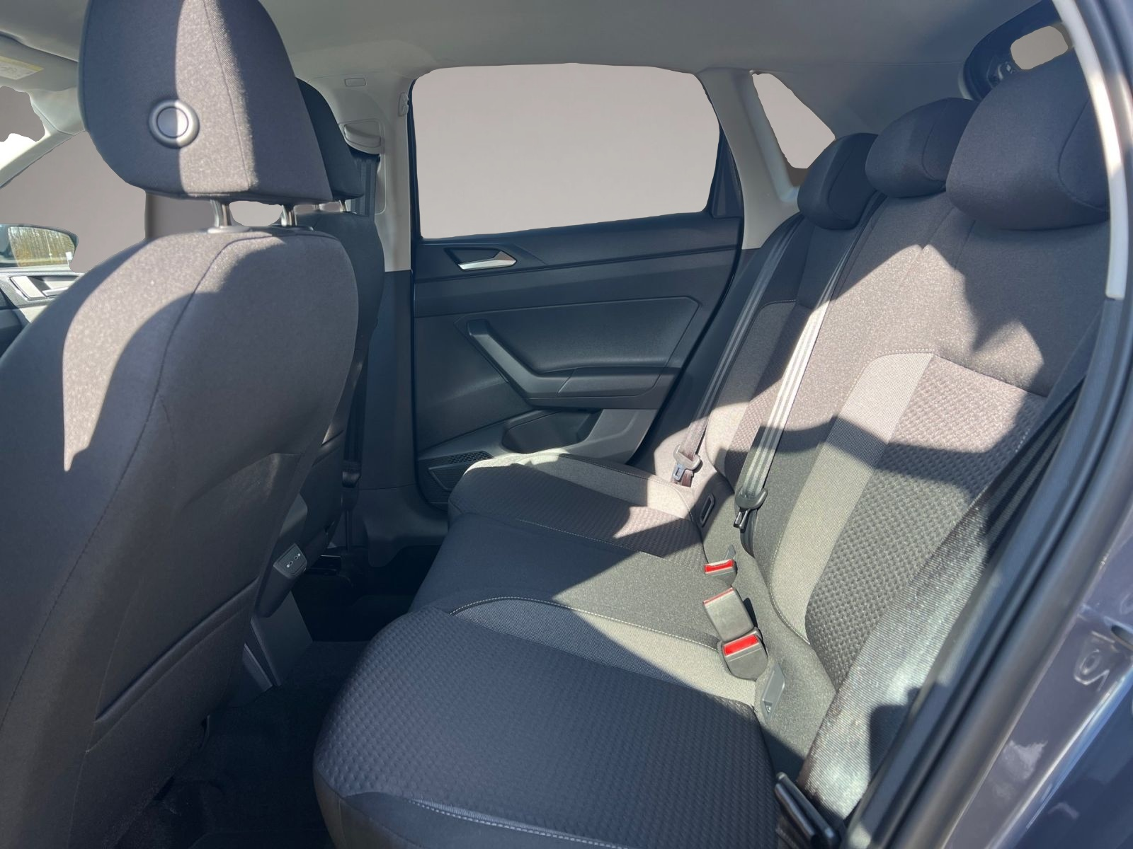 Volkswagen Polo (10/2023, Benzin)