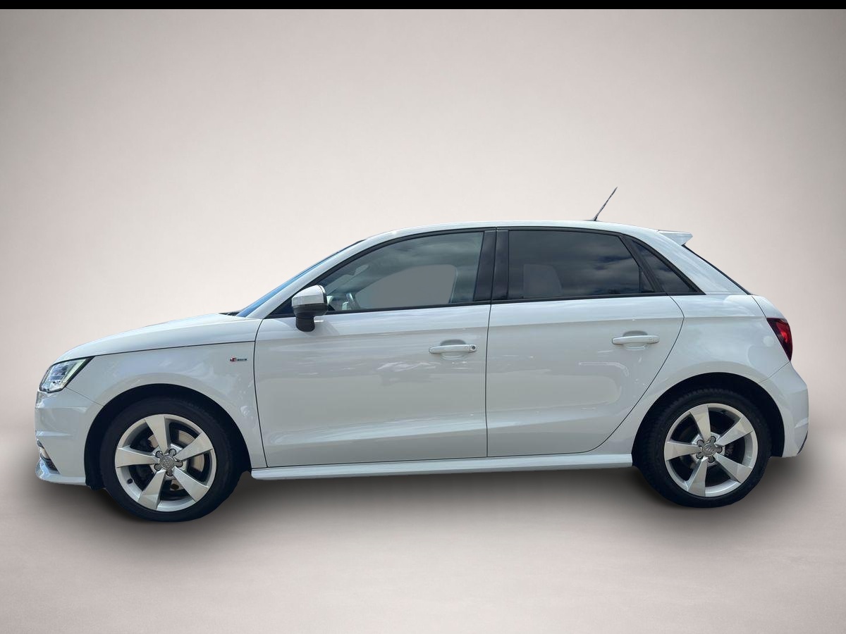 Audi A1 (07/2016, Benzin)