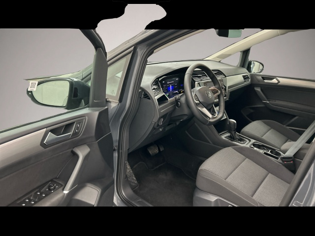 Volkswagen Touran (12/2025, Benzin)