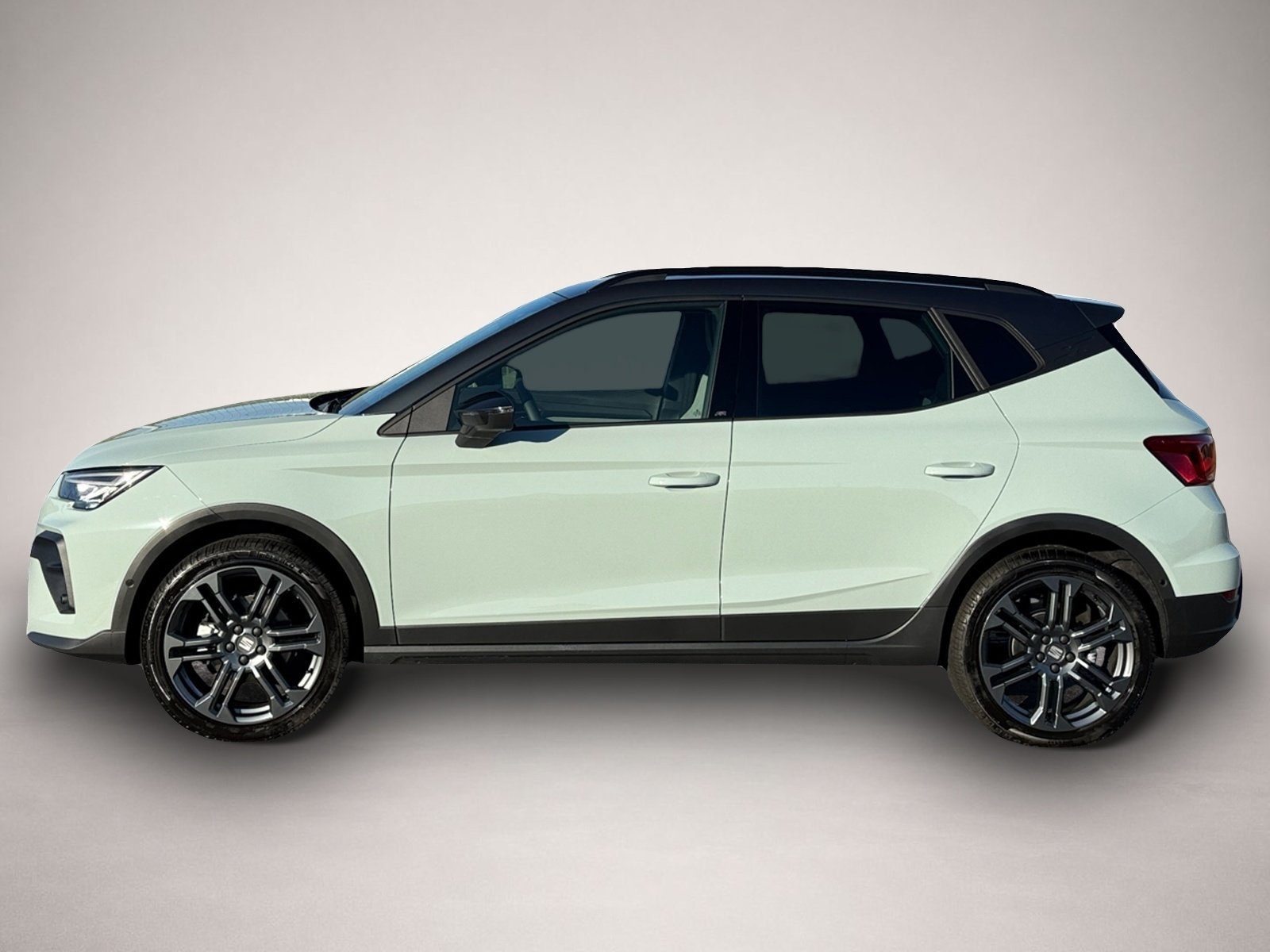 Seat Arona (06/2026, Benzin)