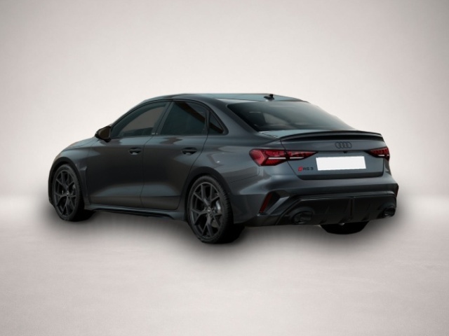 Audi RS3 (04/2026, Benzin)