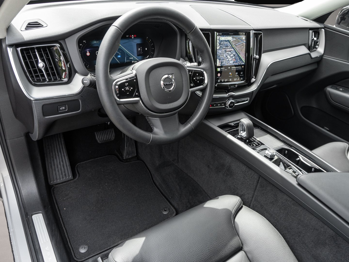 Volvo XC60 (04/2024, )