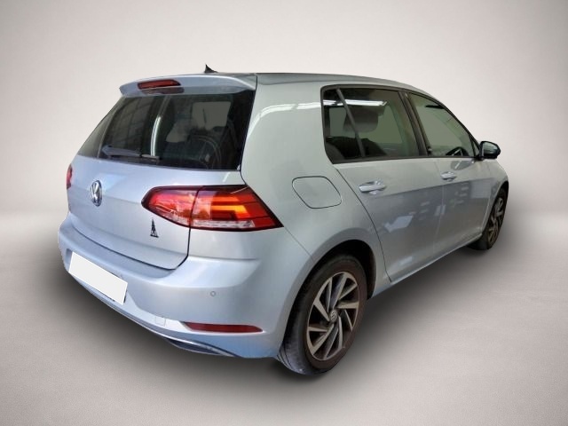 Volkswagen Golf (06/2018, Benzin)