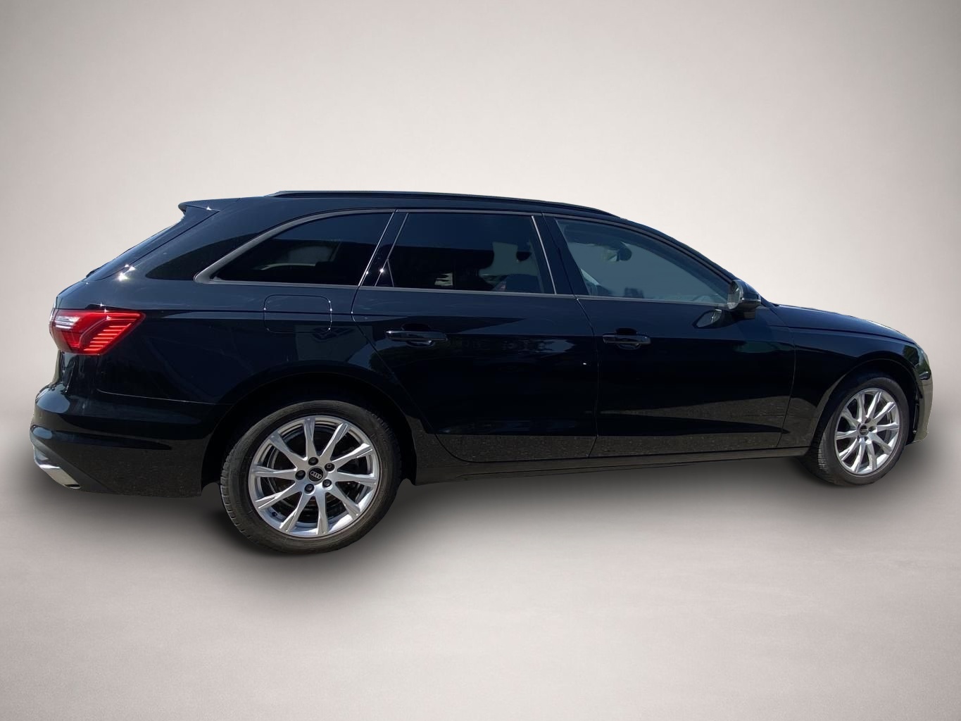 Audi A4 (08/2022, )