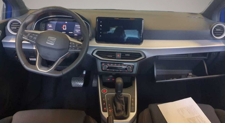 Seat Arona (08/2023, Benzin)