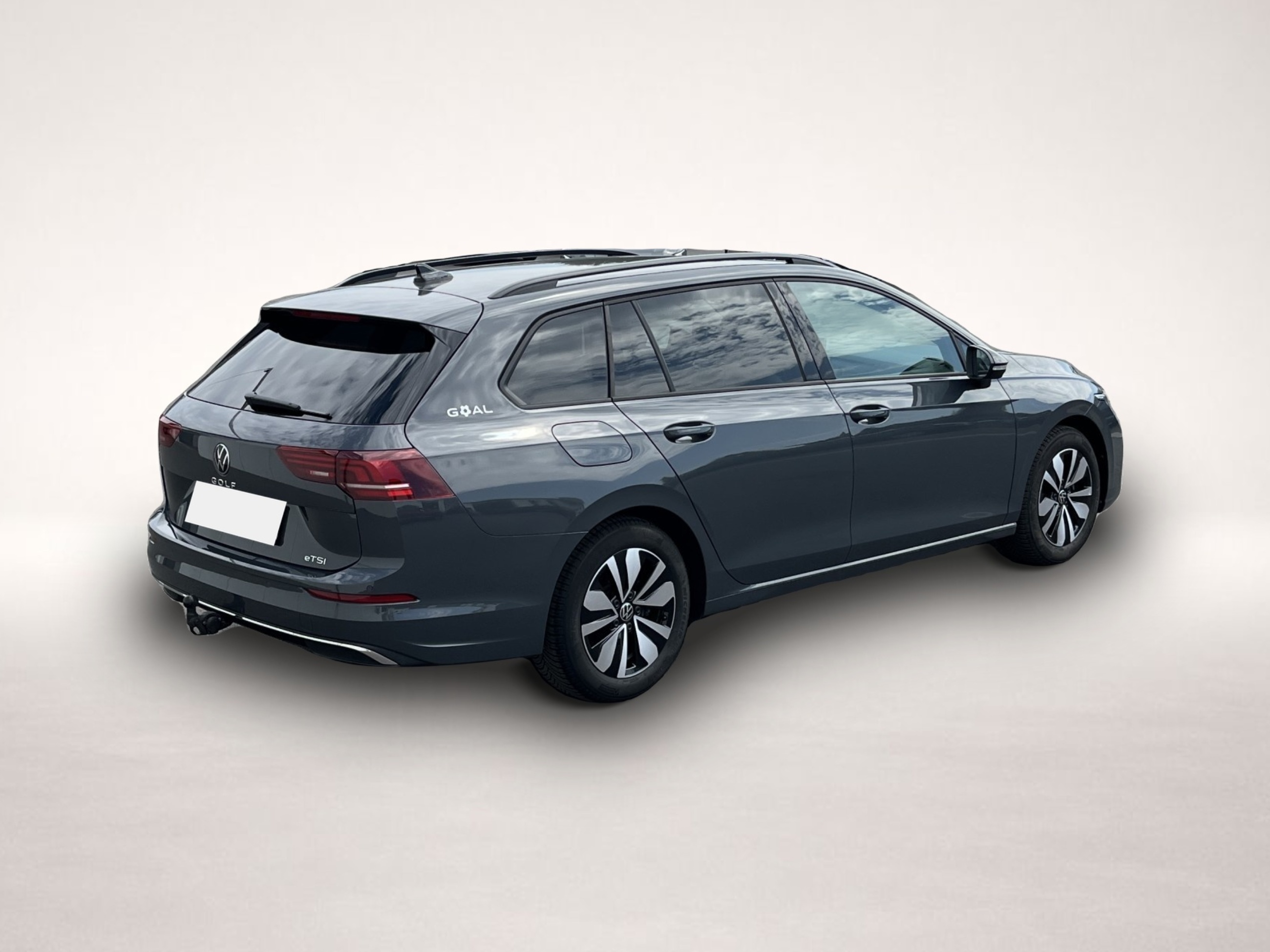 Volkswagen Golf (10/2025, Benzin)