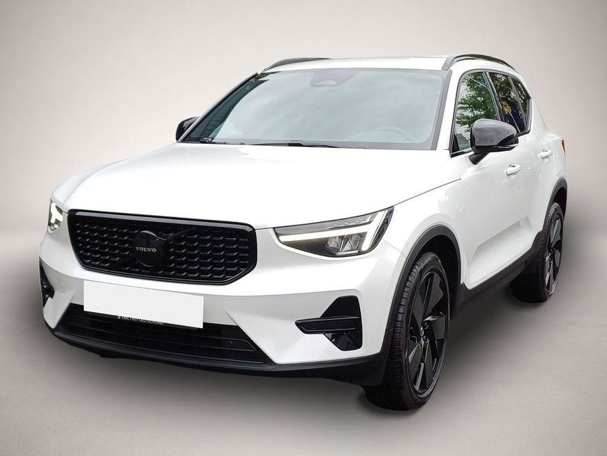 Volvo XC40 (05/2025, Benzin)