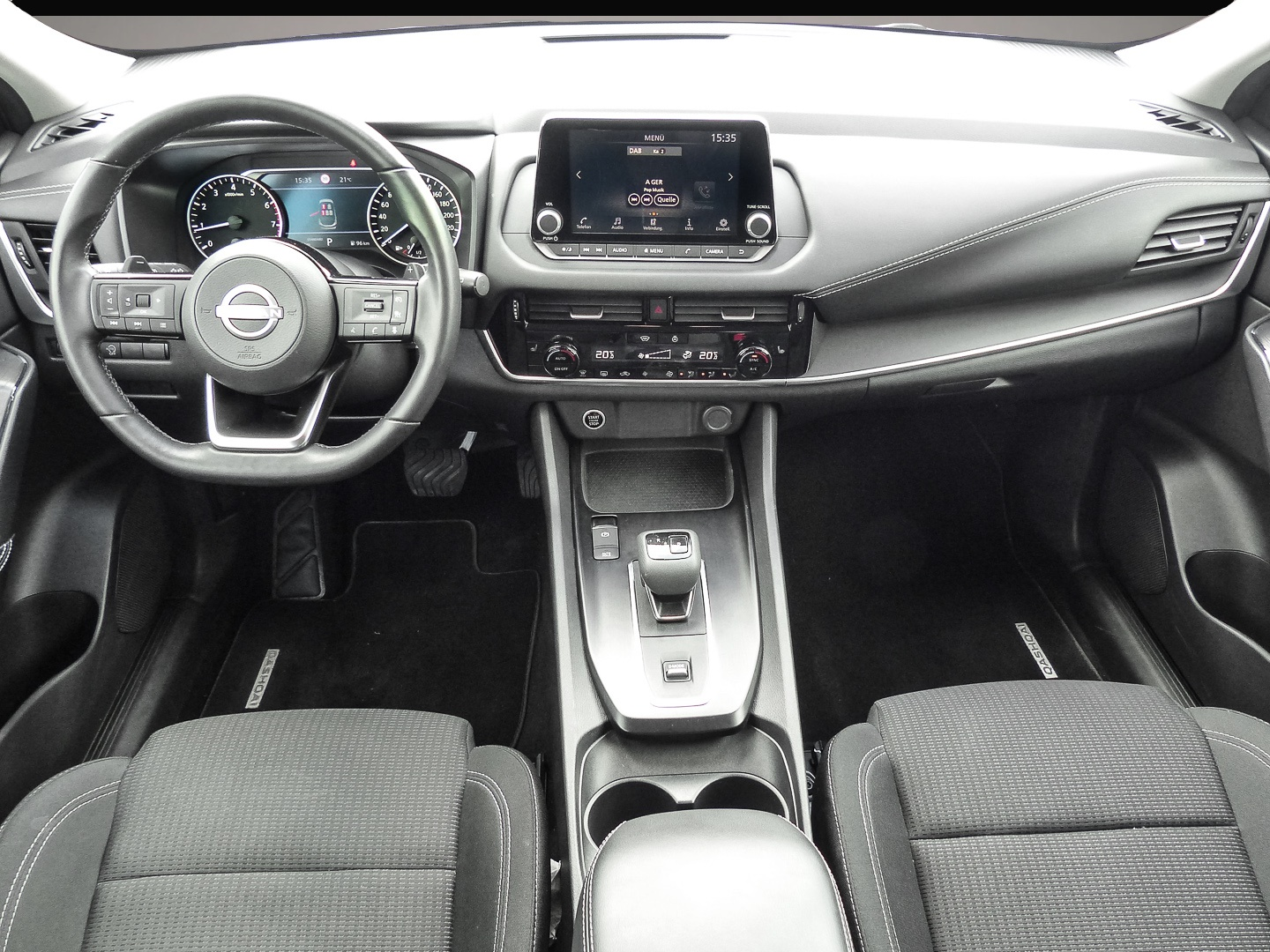 Nissan Qashqai (06/2023, Benzin)