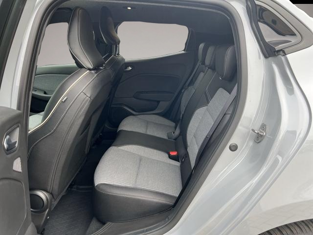Renault Clio (05/2025, Benzin)