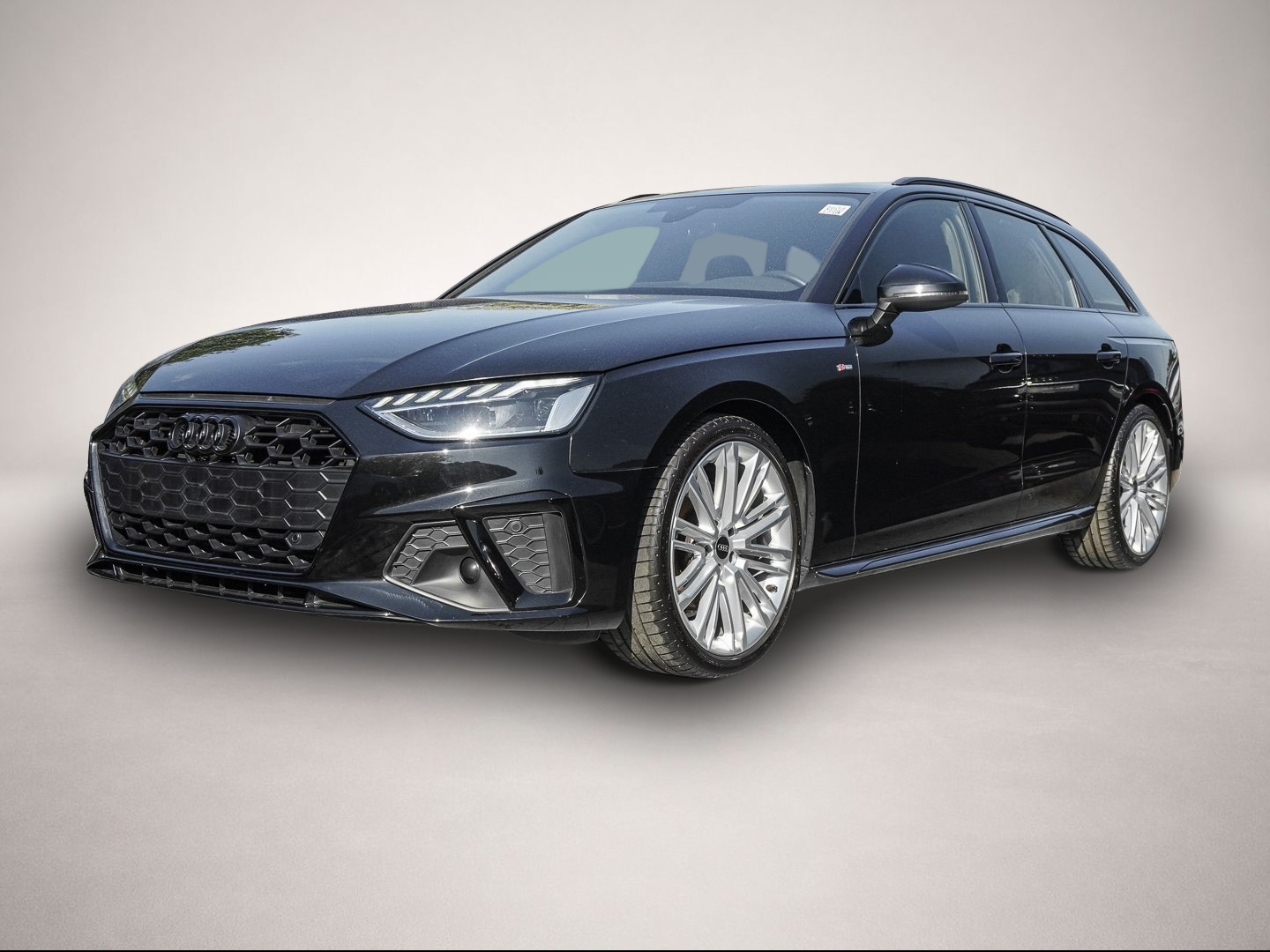 Audi A4 (04/2023, Benzin)