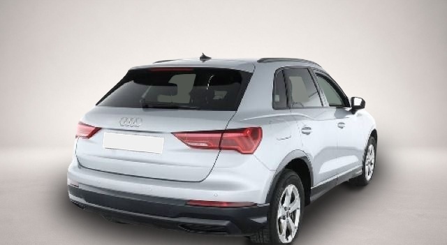 Audi Q3 (09/2025, Benzin)
