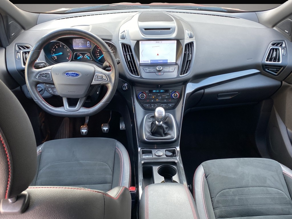 Ford Kuga (06/2019, )