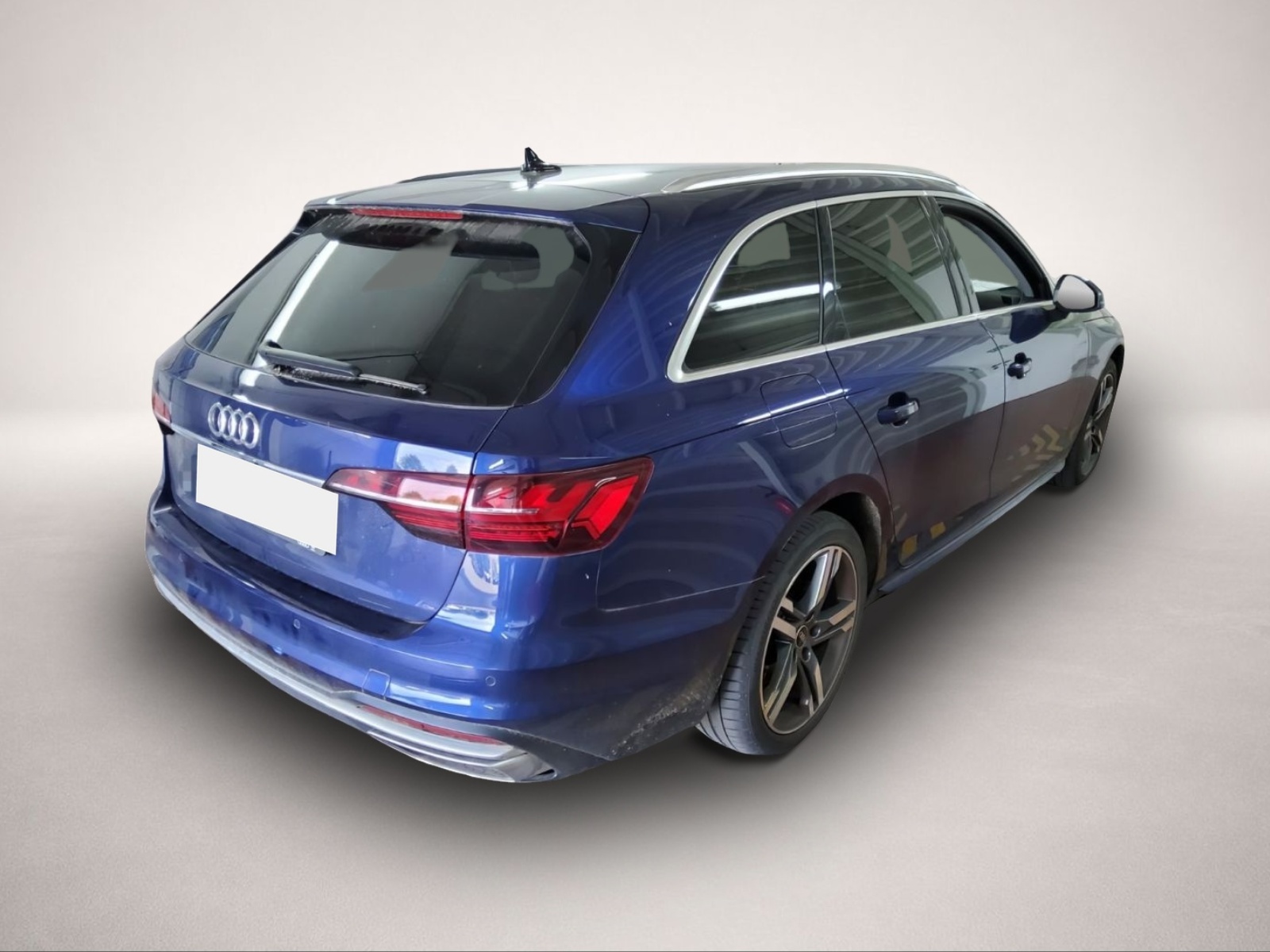 Audi A4 (06/2022, Diesel)