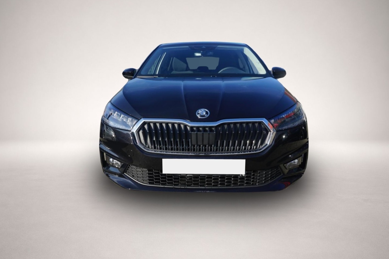Skoda Fabia (11/2025, Benzin)