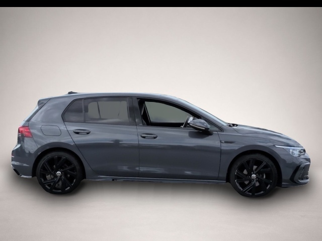 Volkswagen Golf (02/2024, Benzin)