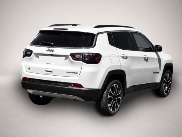 Jeep Compass (06/2023, Benzin)
