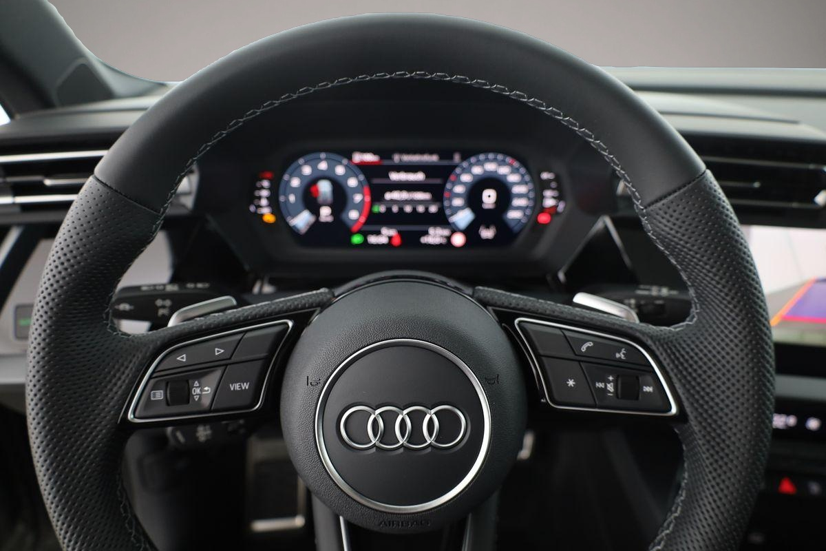 Audi A3 (01/2026, Benzin)