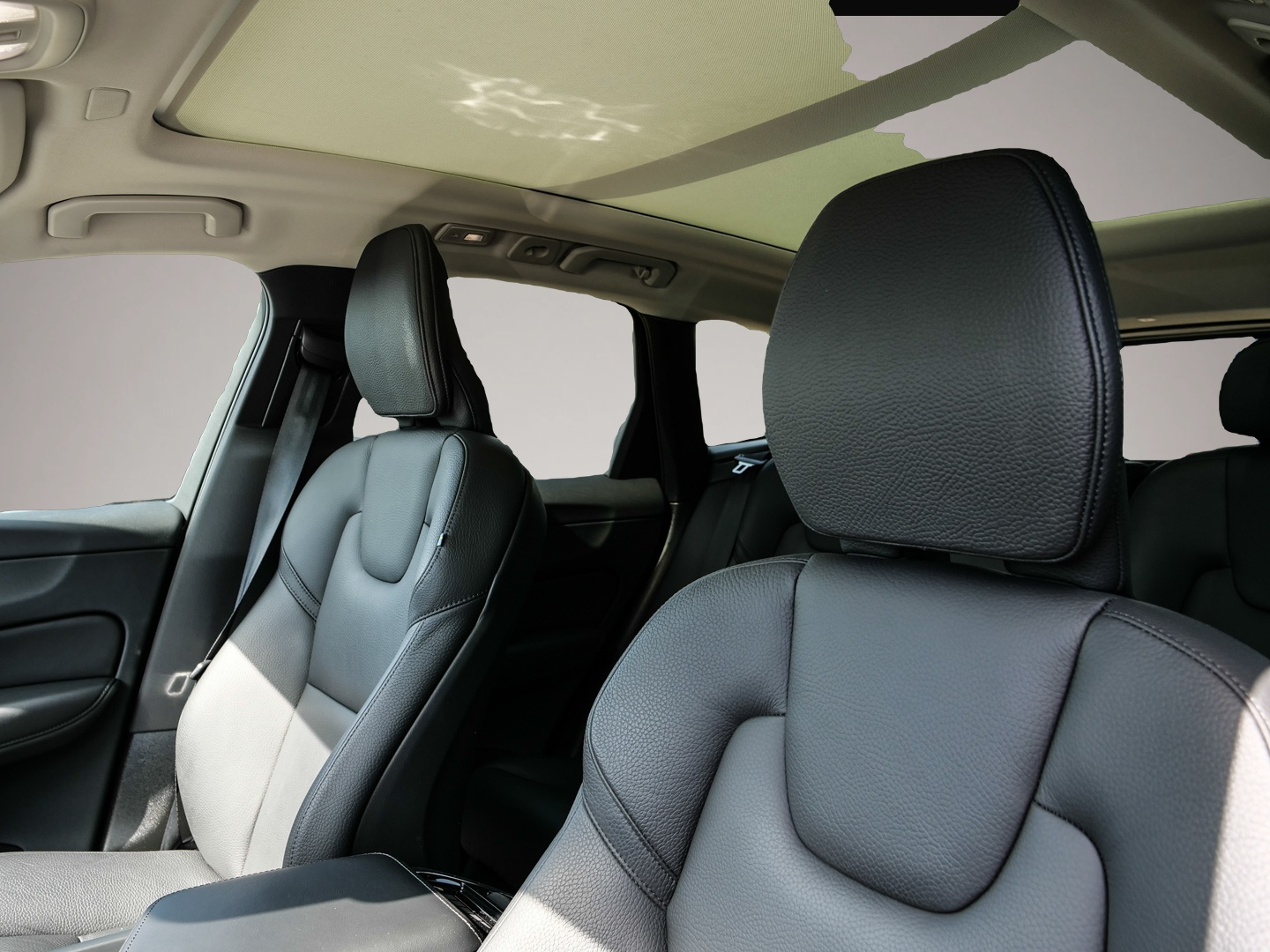 Volvo XC60 (04/2023, Diesel)
