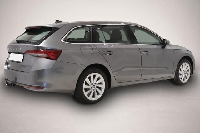 Skoda Octavia (, Benzin)