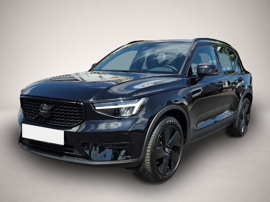 Volvo XC40 (04/2025, Benzin)
