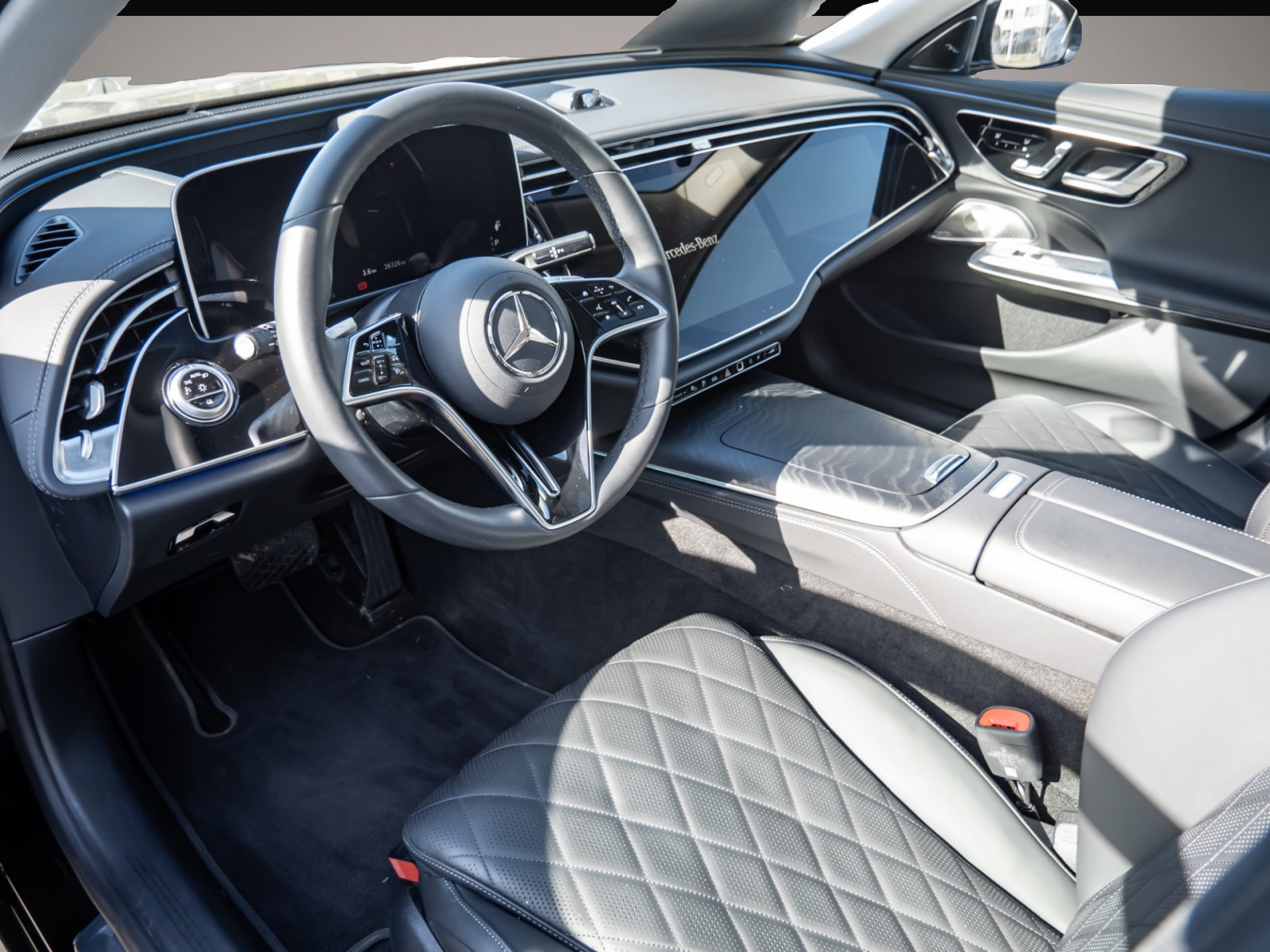 Mercedes-Benz E 300 (08/2025, Hybrid (Diesel/Elektro))