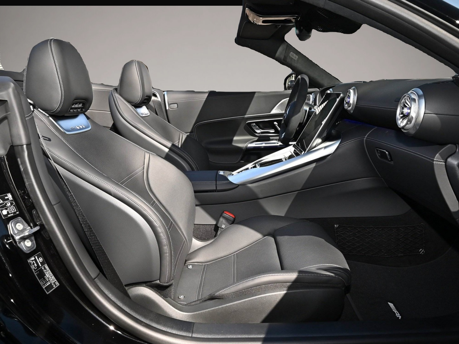 Mercedes-Benz SL 63 AMG (04/2026, Benzin)