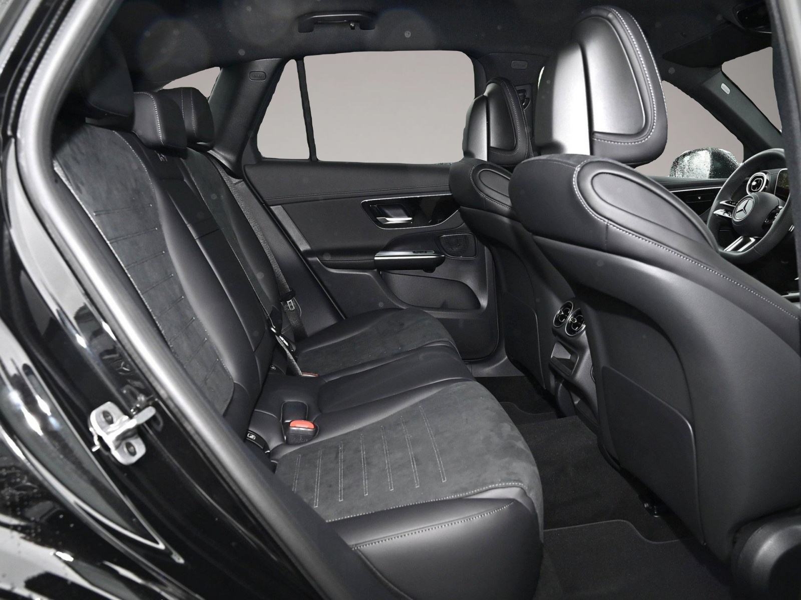 Mercedes-Benz GLC 220 (04/2026, Diesel)