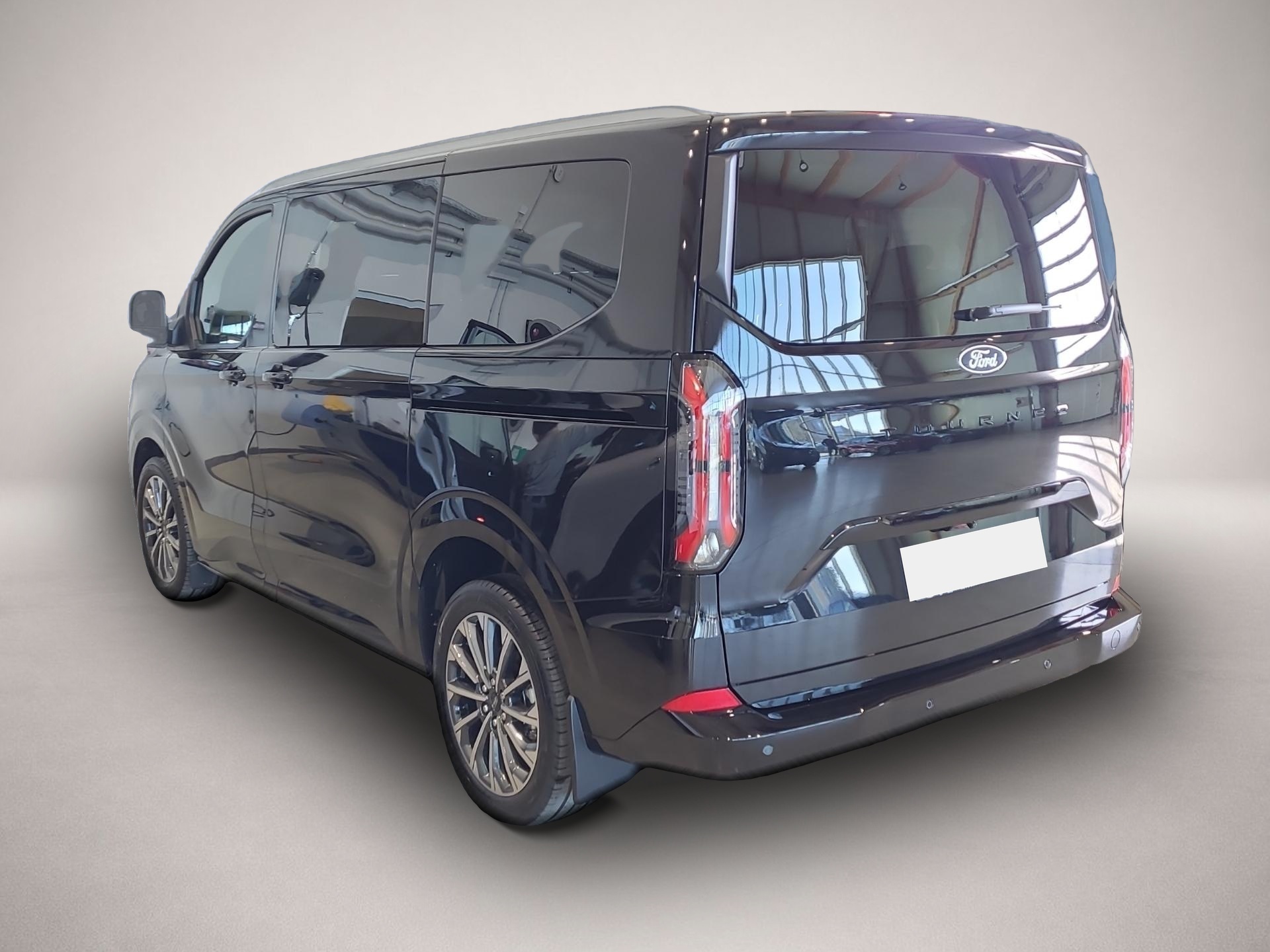 Ford Tourneo Custom (01/2026, Diesel)