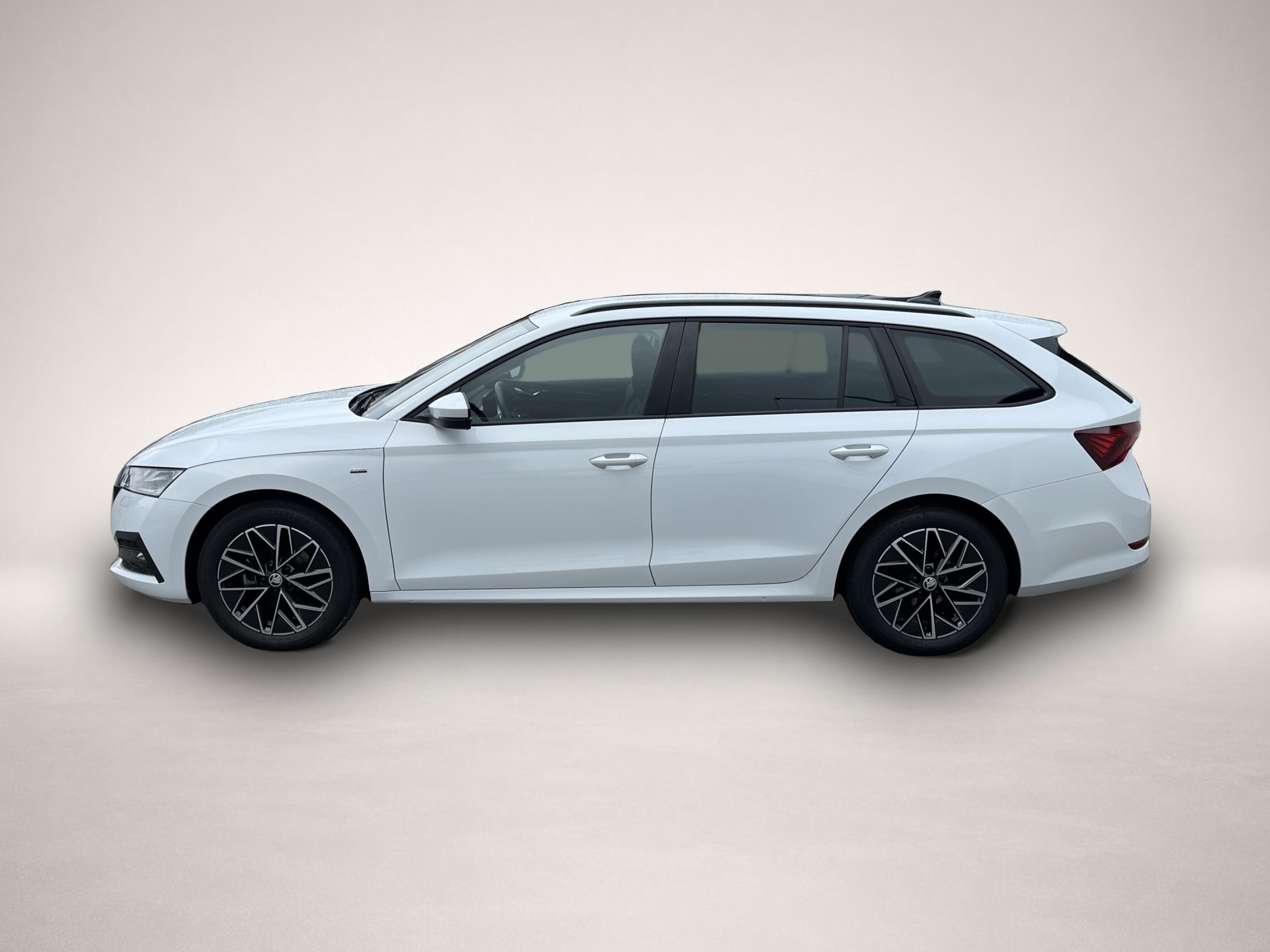 Skoda Octavia (03/2023, Benzin)