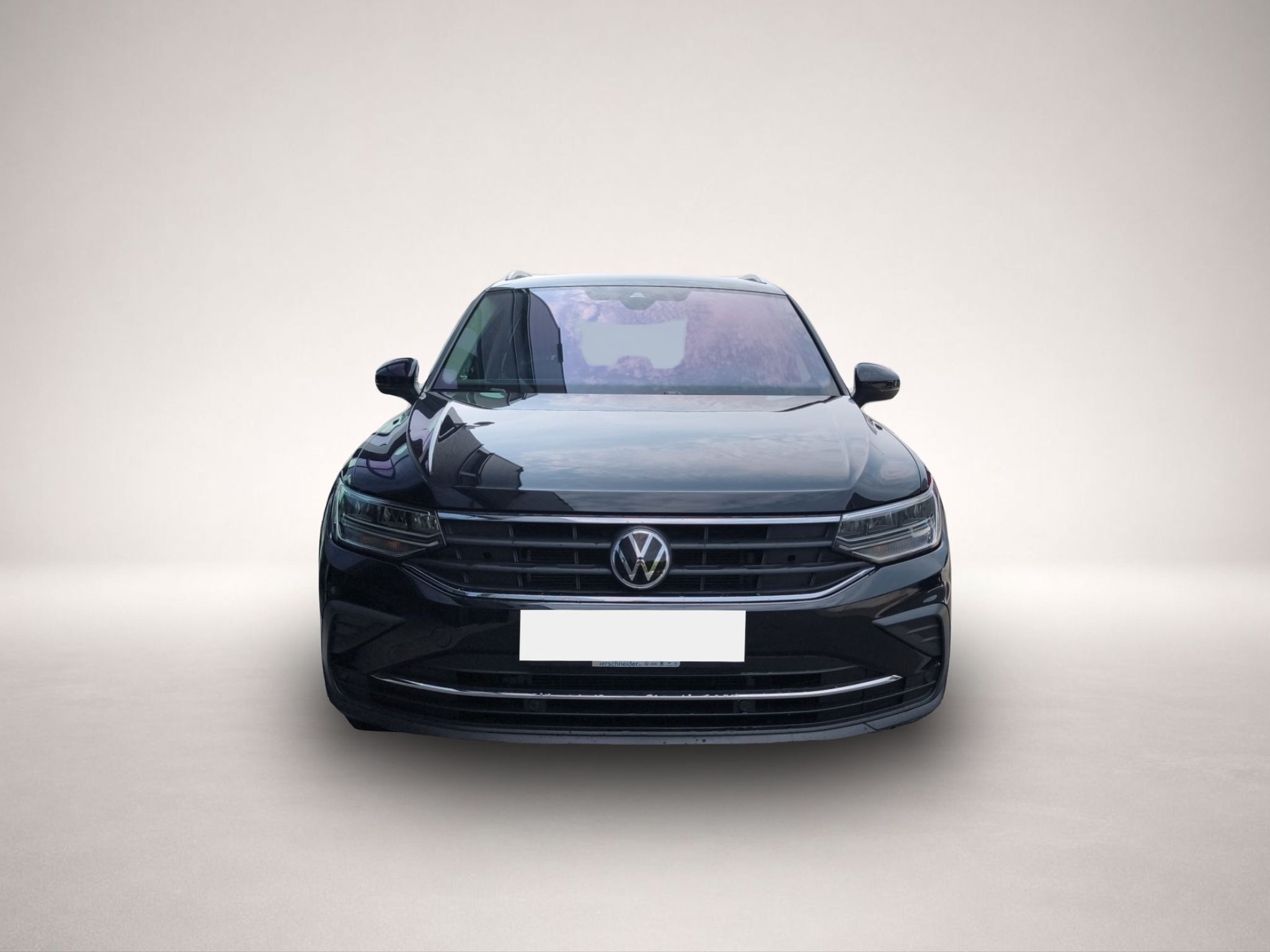 Volkswagen Tiguan (08/2021, Benzin)